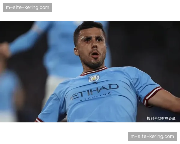 曼城罗德里精准直塞 西班牙后腰攻防转换作用凸显